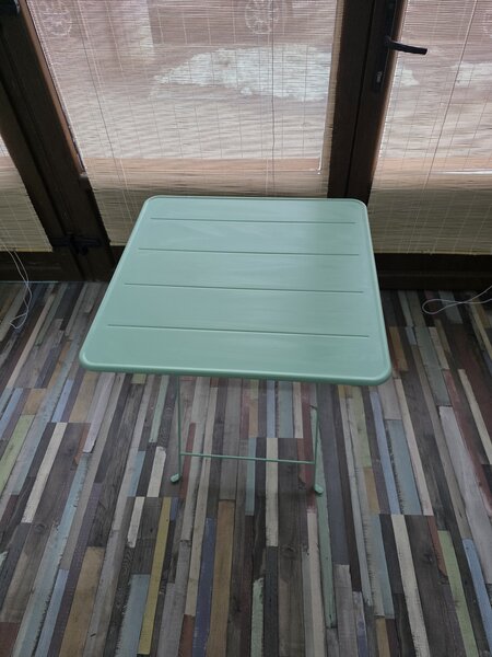 Espressor Delonghi, scaune, mese sticla, panou afisaj, closet copii,